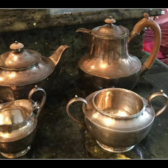 JOSEPH RODGERS & SONS SHEFFIELD set silver played